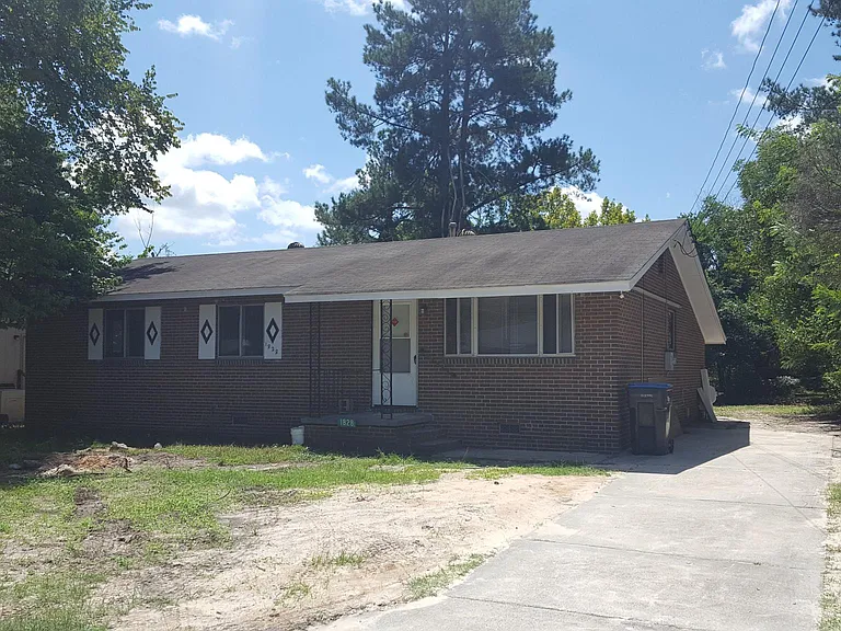 1828 Cypress St — Photo 3