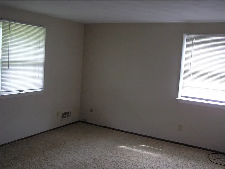 59 Burning Tree Ln — Photo 7