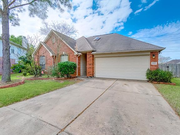 4th image of 6003 Chatham Woods Dr