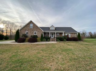 290 Autumn Ridge Ln, Lafayette, TN 37083
