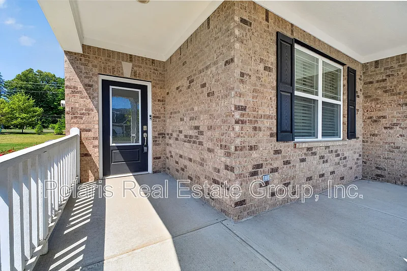 2 bed, 2.0 bath, 1813 sqft, $2,075 — Photo 3