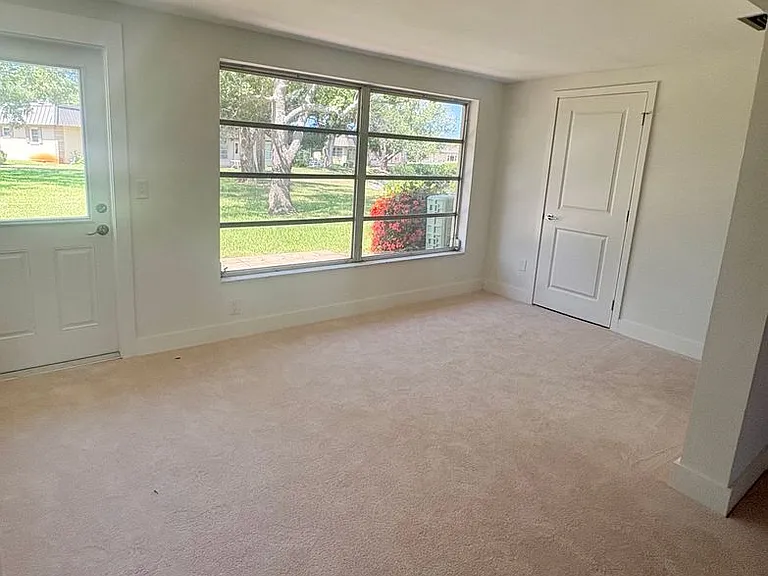 4347 Rustic Dr — Photo 8