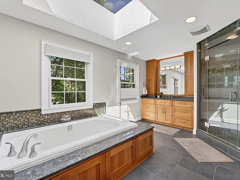 5115 Cape Cod Ct — Photo 30