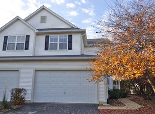 267 Grand Ridge Rd, Saint Charles, IL 60175