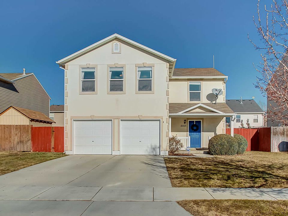 1st image of 2203 E Lennox Ln