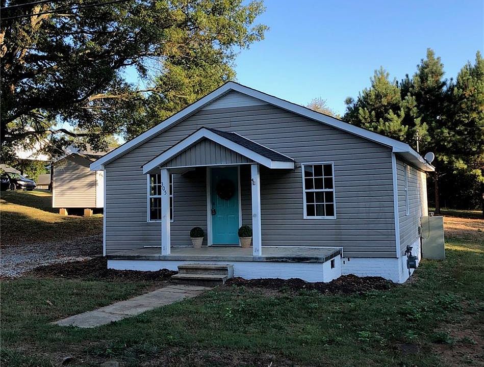 1st image of 305 Broad St