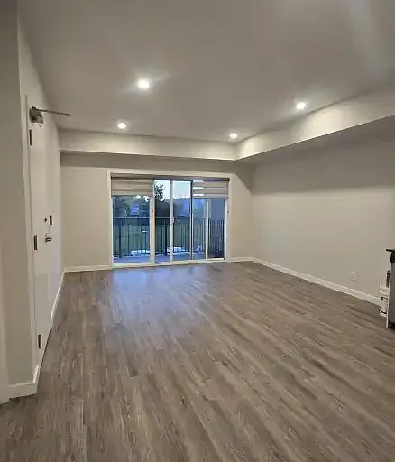 2 bed, 2.0 bath, 960 sqft, $1,610 — Photo 3