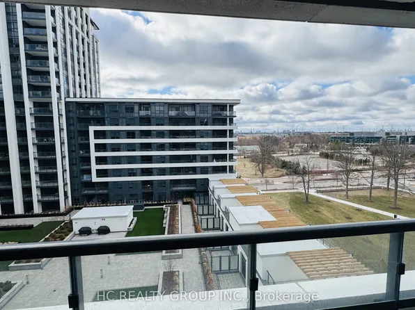 9 Clegg Rd #907, Markham, ON L6G 0B4