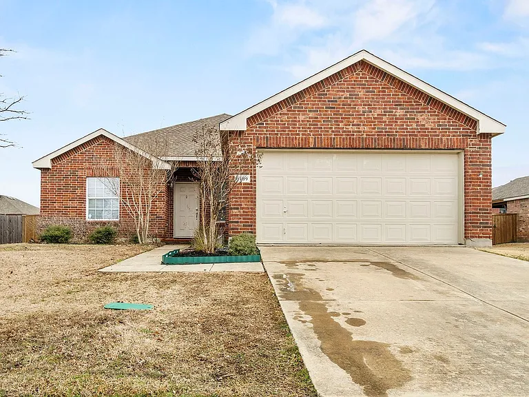 1409 Bankston Dr — Photo 1