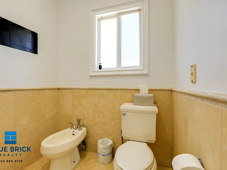 5230 Teesdale Ave — Photo 30