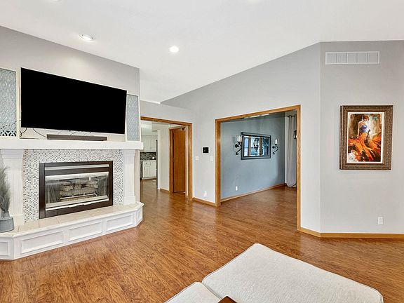 5th image of 10111 E Mainsgate Cir