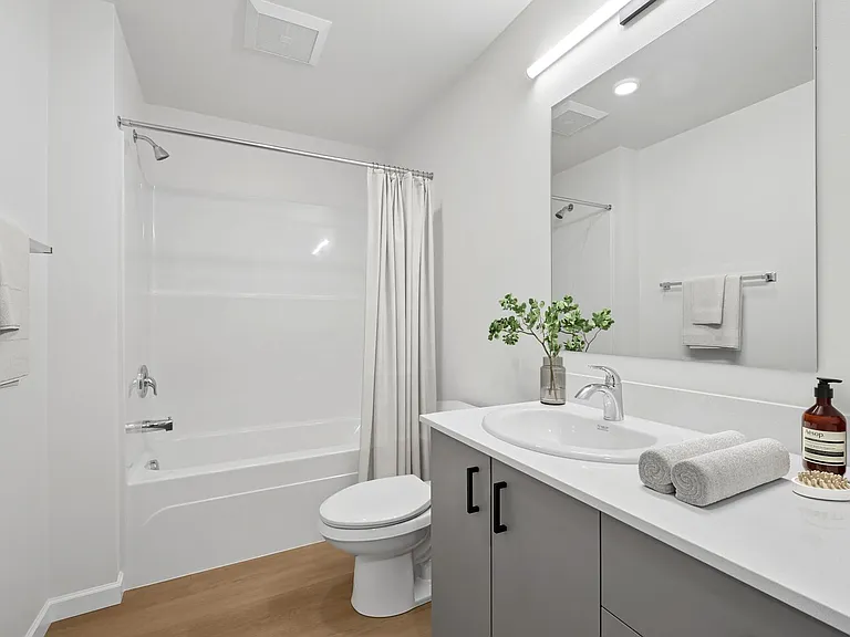 Hogum Bay Apartments — Photo 20