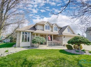 8095 Walnut Ct, Findlay, OH 45840
