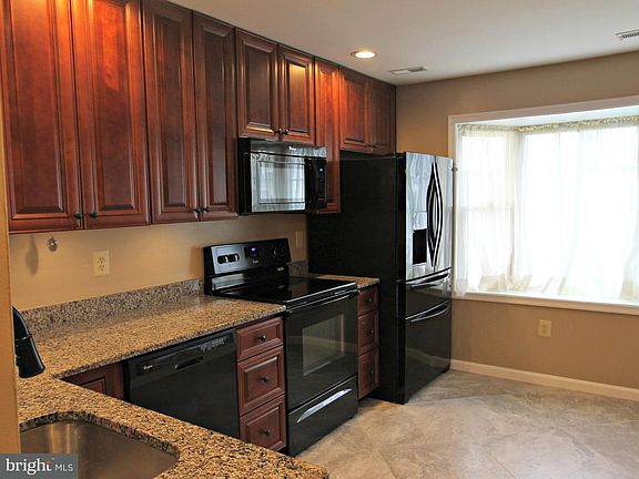 5th image of 22041 Saint Gabriels Cir