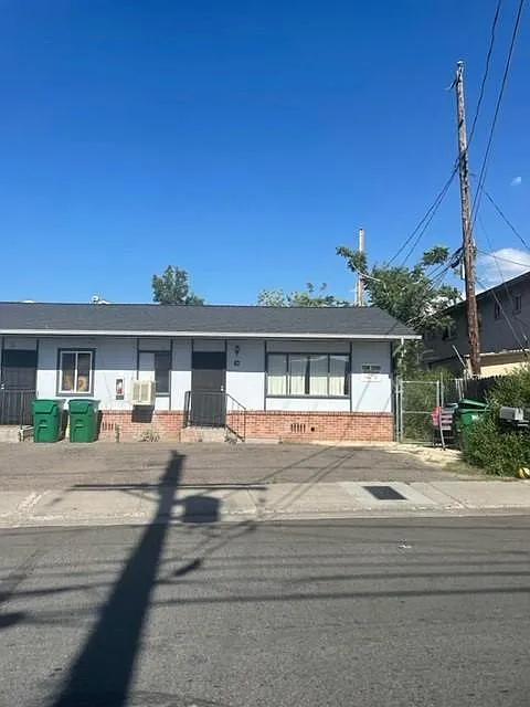 2 bed, 684 sqft, $1,300 — Photo 1