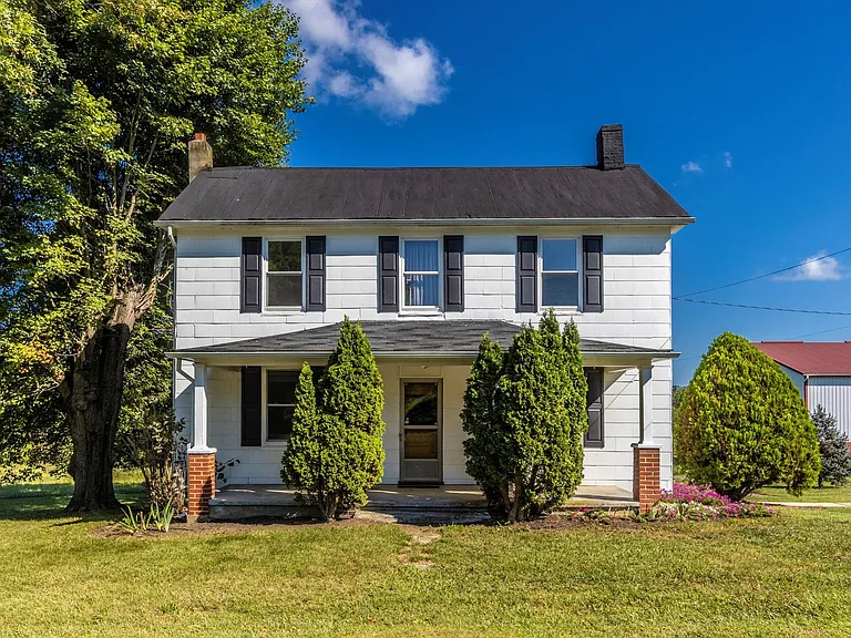 13634 Glissans Mill Rd — Photo 1