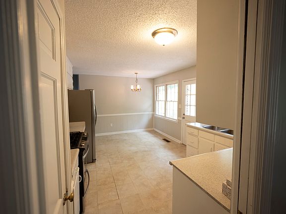 5th image of 1328 Al Seier Ln