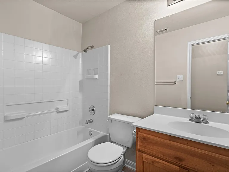 1322 Tumbling River Dr — Photo 21