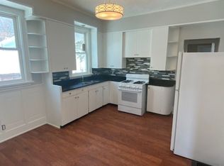 751 Lake Michigan Dr NW APT 1, Grand Rapids, MI 49504