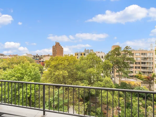 533 East 12th Street image 7 of 13