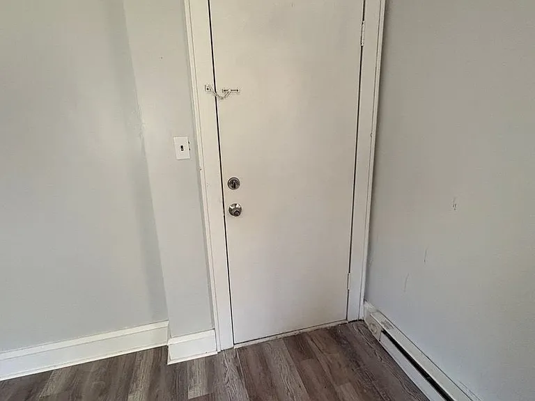 1261 N King St #A — Photo 12