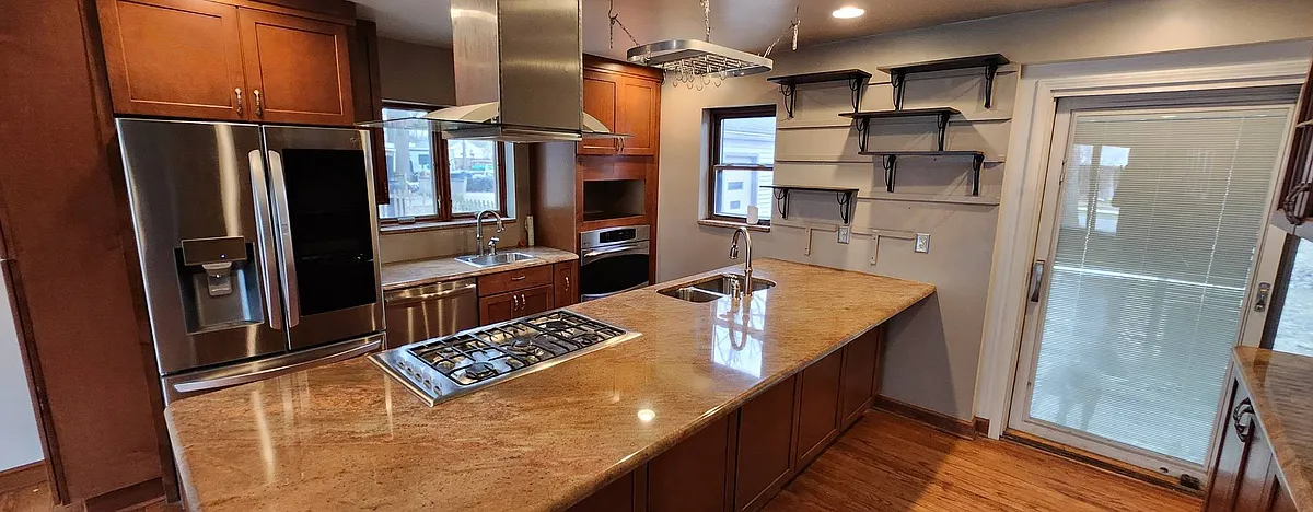 Kitchen - 31441 Sheridan St
