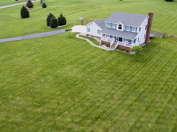 2nd image of 2630 Lakeview Dr