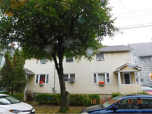 2nd image of 13 1/2 Rutherford St