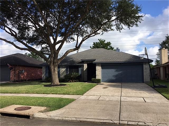 1st image of 2210 Aberdeen Dr