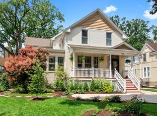 835 Belleforte Ave, Oak Park, IL