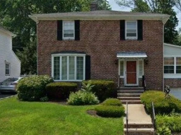 61 Holland Rd, South Orange Village Twp., NJ 07079