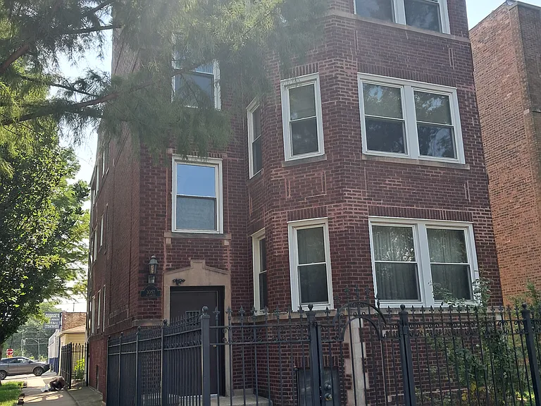 3057 N Sawyer Ave #2 — Photo 1