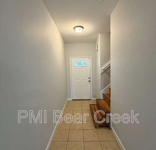 6407 Waldron Dr #B — Photo 3
