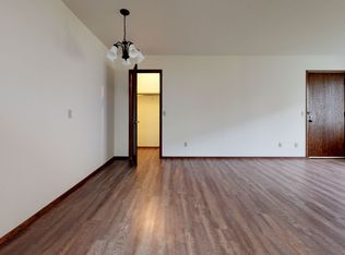 909 Richard Dr #4, Eau Claire, WI 54701