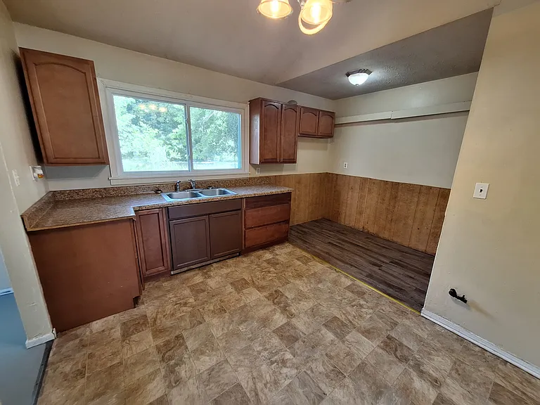 Kitchen cabinets