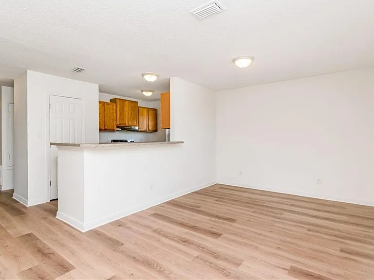 9932 Magnolia Crest Dr W — Photo 6