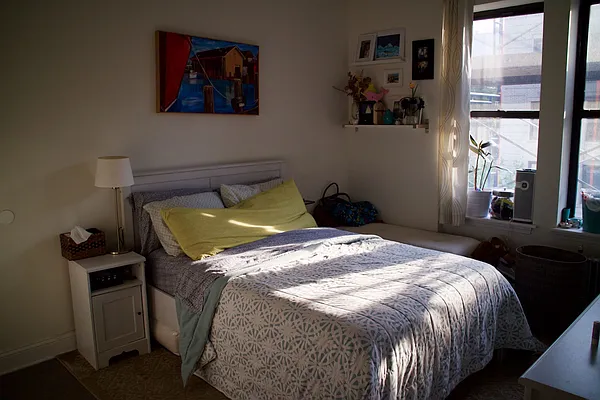 Rented by Mdays Realty | media 18