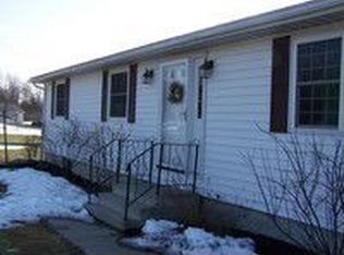 20085 Morin Ln S, Sackets Harbor, NY 13685