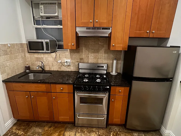 348 E 65th St #7 — Photo 12