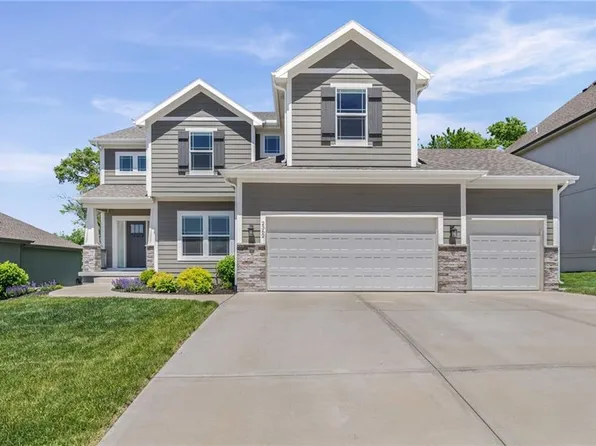 2362 SW River Trail Rd, Lees Summit, MO 64082