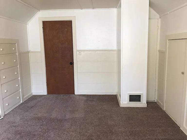 2288 Hilyard St — Photo 21