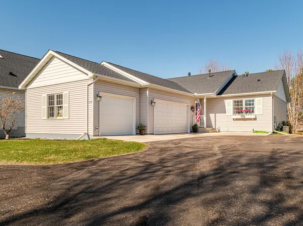 1179 Oakwood Ct NW, Hutchinson, MN 55350