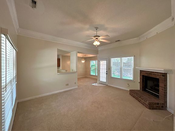 2nd image of 800 Mill Run Dr