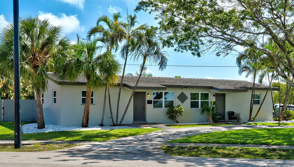 101 NE 35th St #B, Pompano Beach
