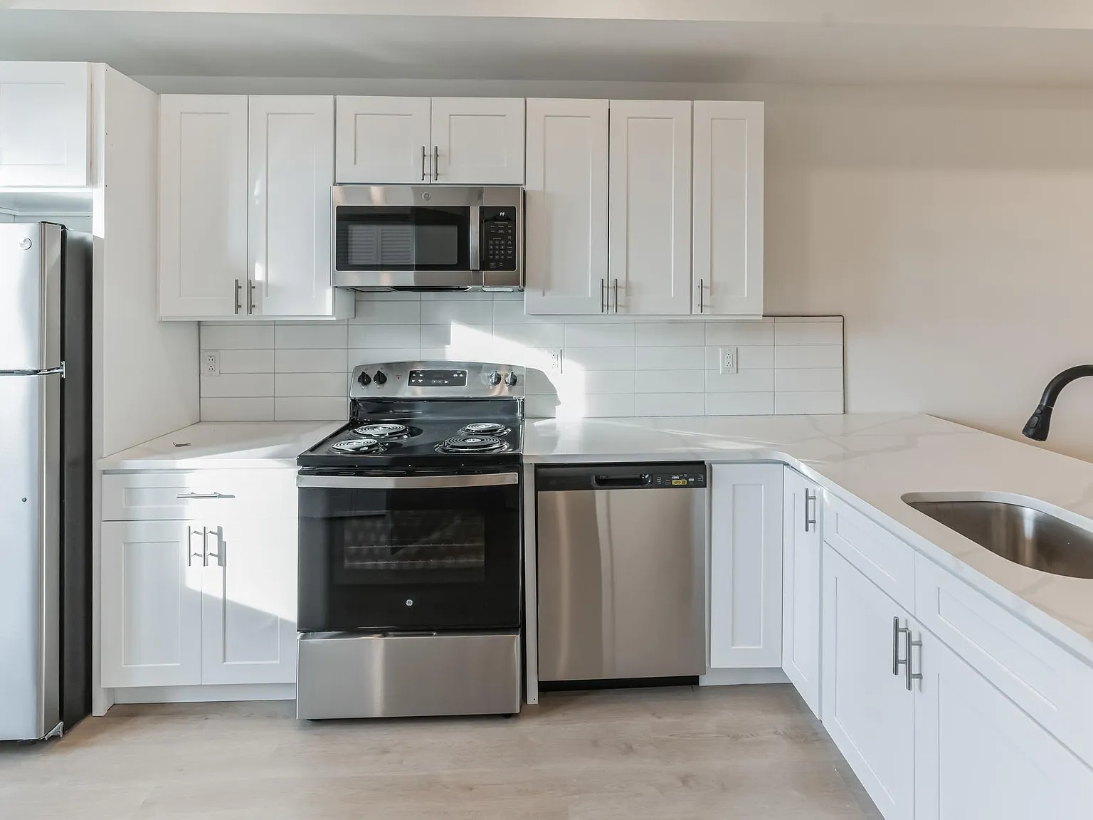 1 bed, 700 sqft, $1,375 — Photo 2
