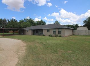 805 N 3rd St #T, Haskell, TX 79521