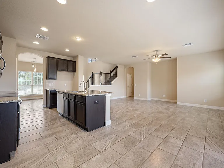 810 Low Cloud Dr — Photo 8