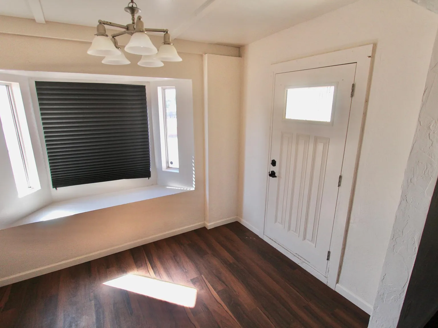 6733 S Downing Ave — Photo 3