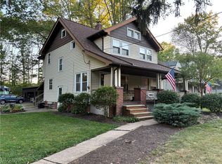 26685 Cranage Rd, Olmsted Falls, OH 44138