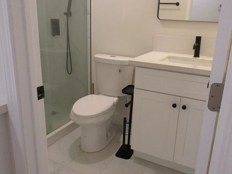 1052 W Quince St — Photo 16